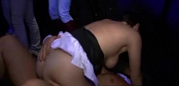  Girls blowjob hard cocks on party